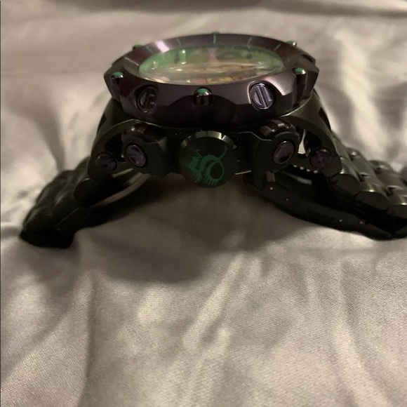 Invicta Reserve DC Comics Venom Hybrid Joker 52mm Purple/Green Stainless... - Picture 4 of 6